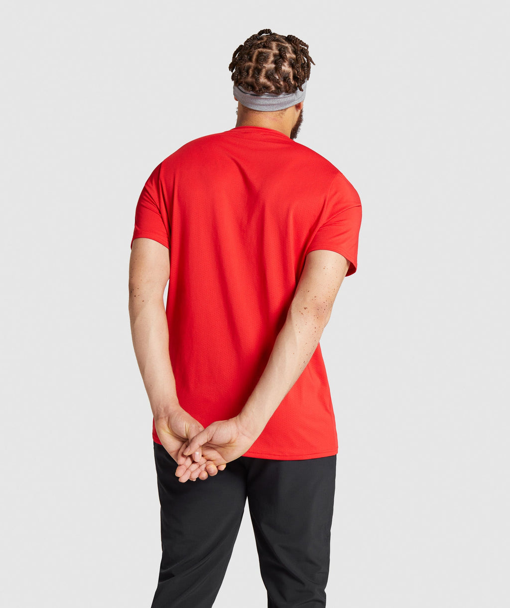Gymshark Arrival Regular Fit T-Shirt - Red