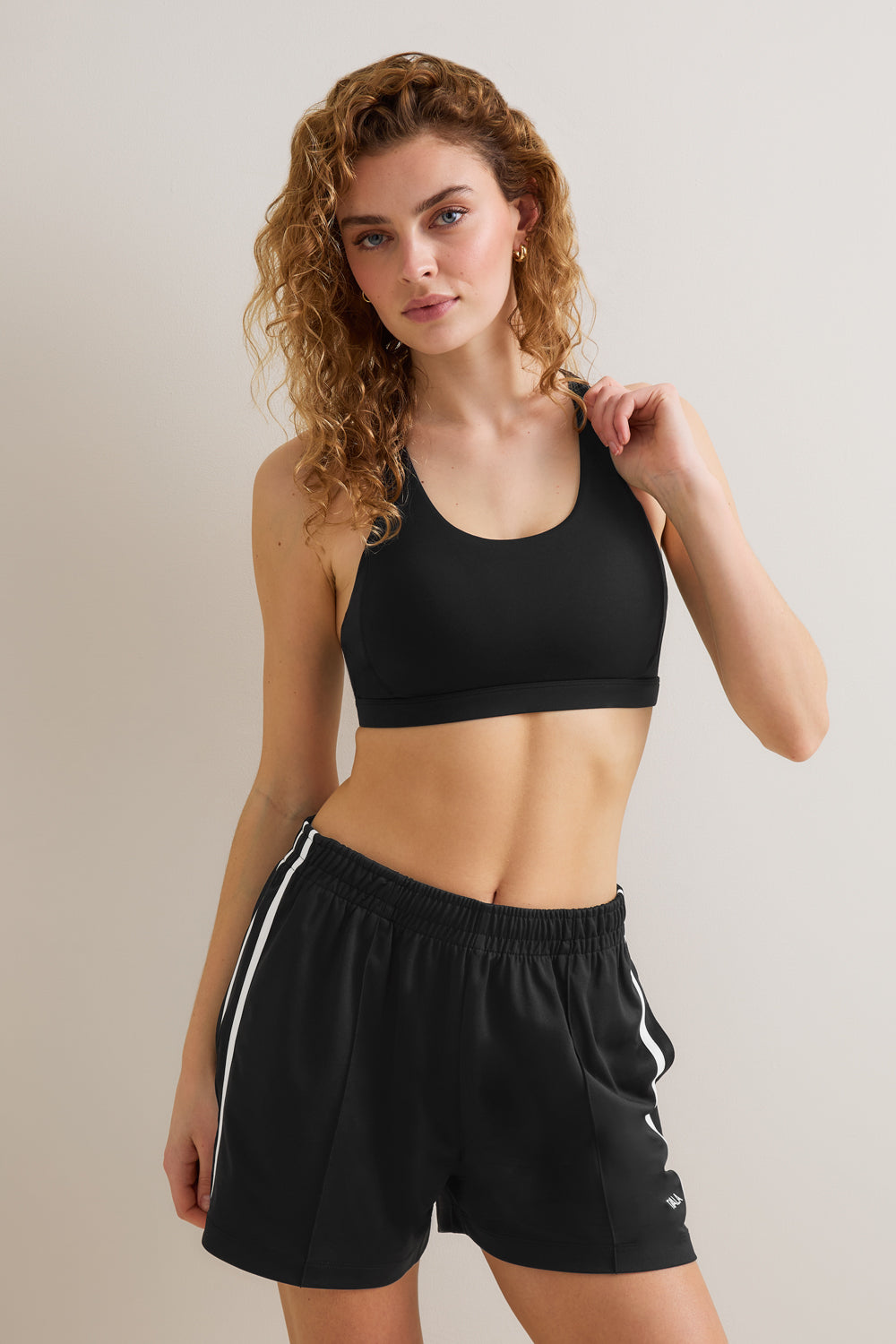 Contrast Stripe Short - Black