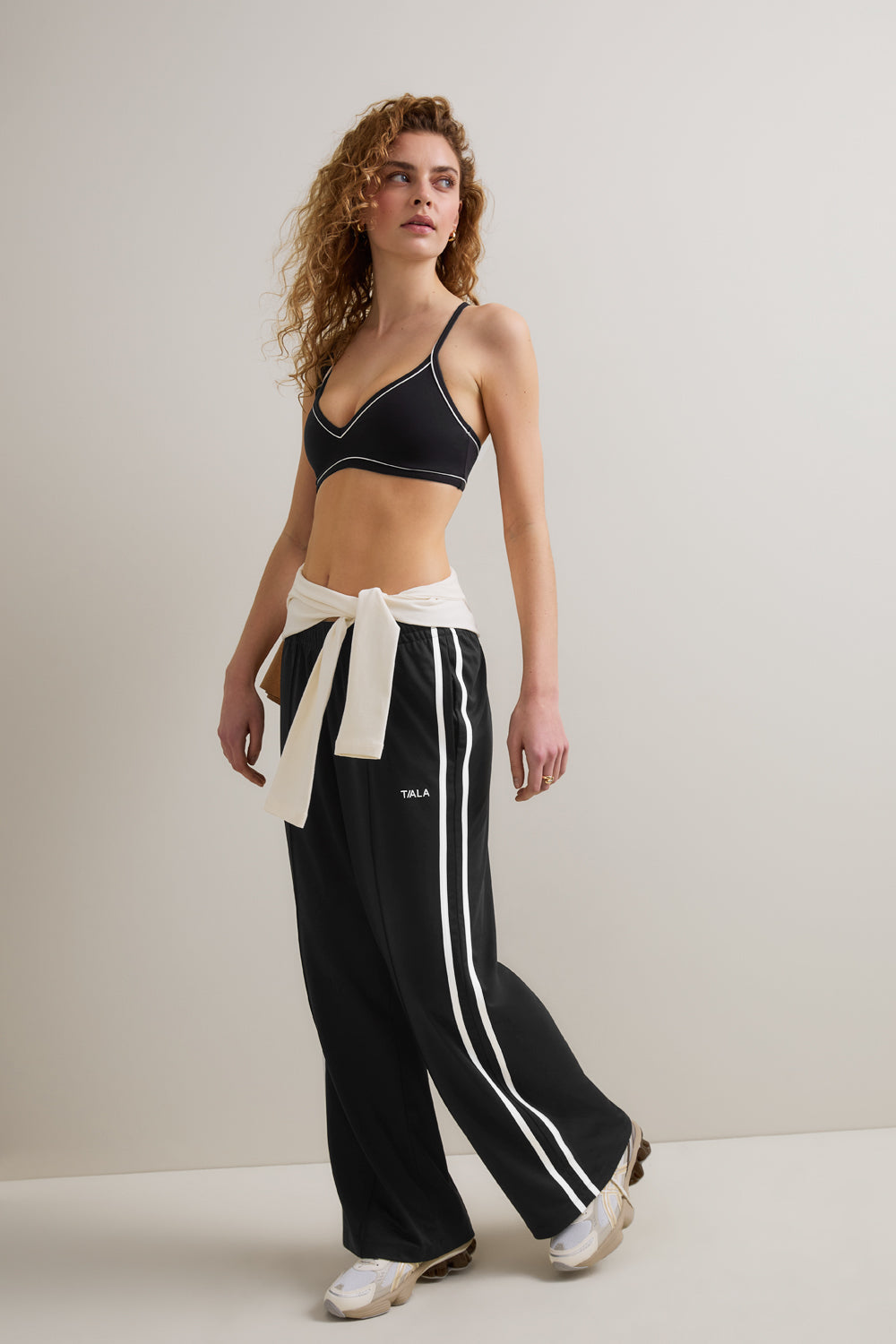 Contrast Stripe Jogger - Black