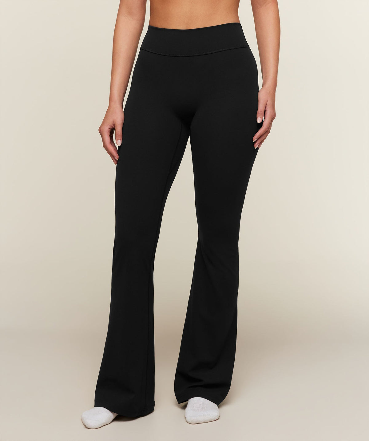 Gymshark SoftSense™ High-Rise Flared Leggings - Black