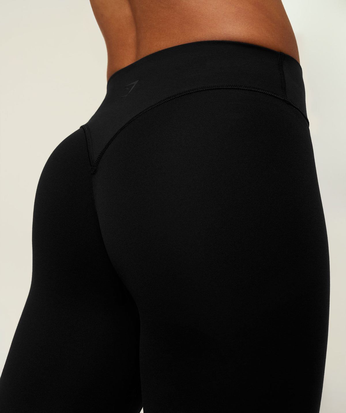 Gymshark SoftSense™ Mid-Rise Flared Leggings Tall - Black