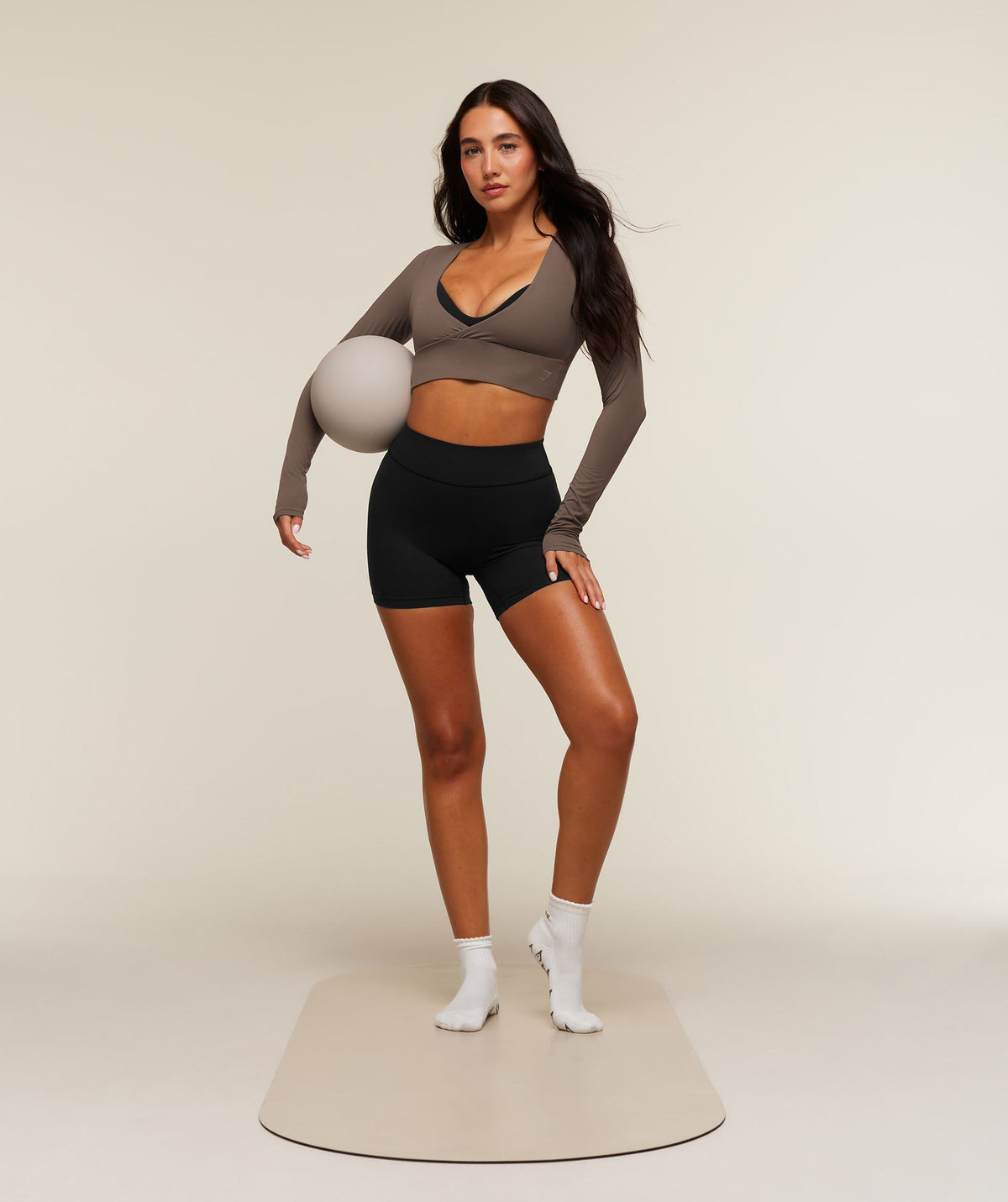 Gymshark SoftSense™ Multiway Long Sleeve Crop Top - Soft Brown