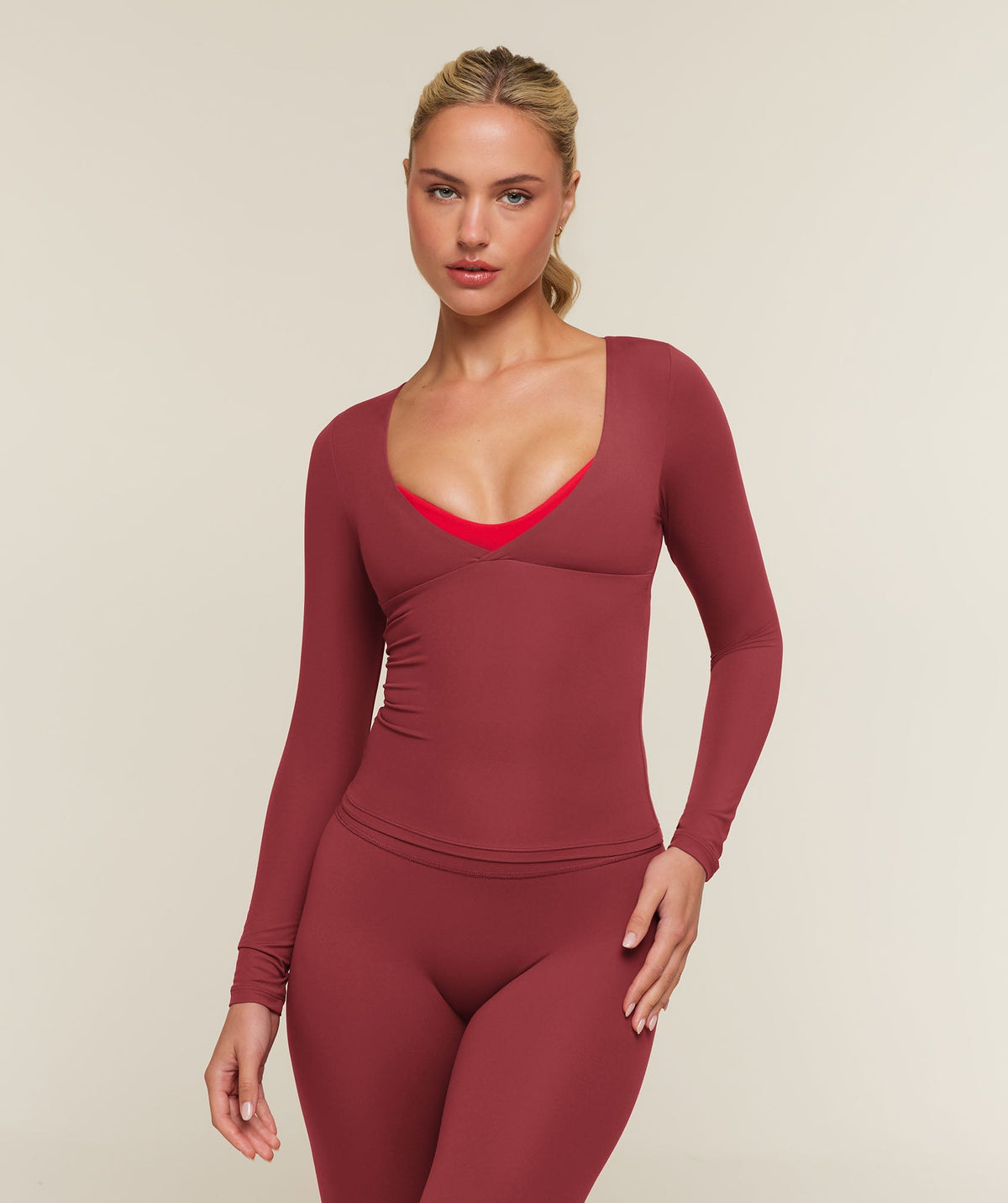 Gymshark SoftSense™ Multiway Long Sleeve Top - Cherry Red