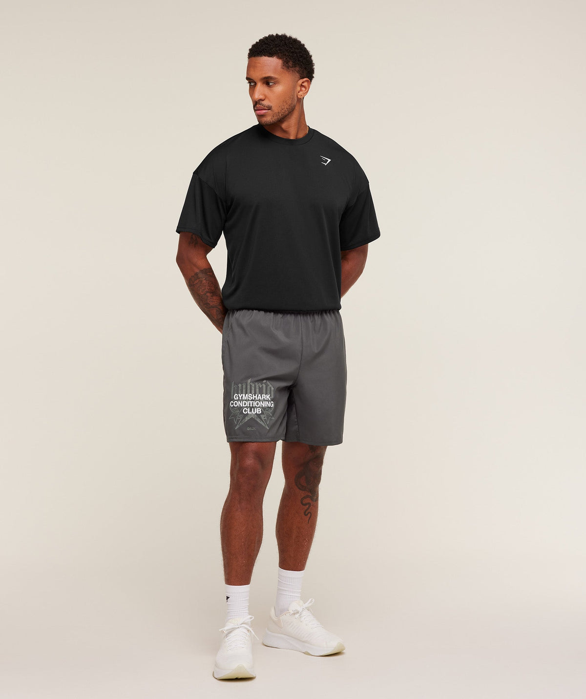Gymshark Hybrid Graphic 7" Short - Onyx Grey