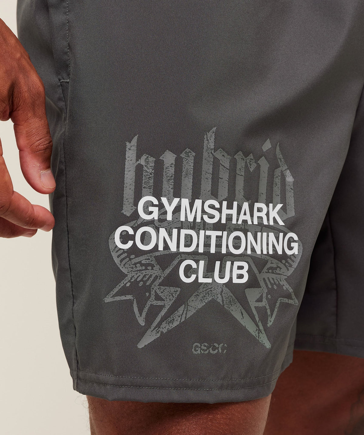 Gymshark Hybrid Graphic 7" Short - Onyx Grey